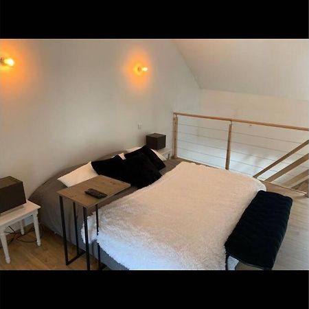 Maisonnette Au Coeur Du Vignoble D'โอต์วิลเลส์ ภายนอก รูปภาพ